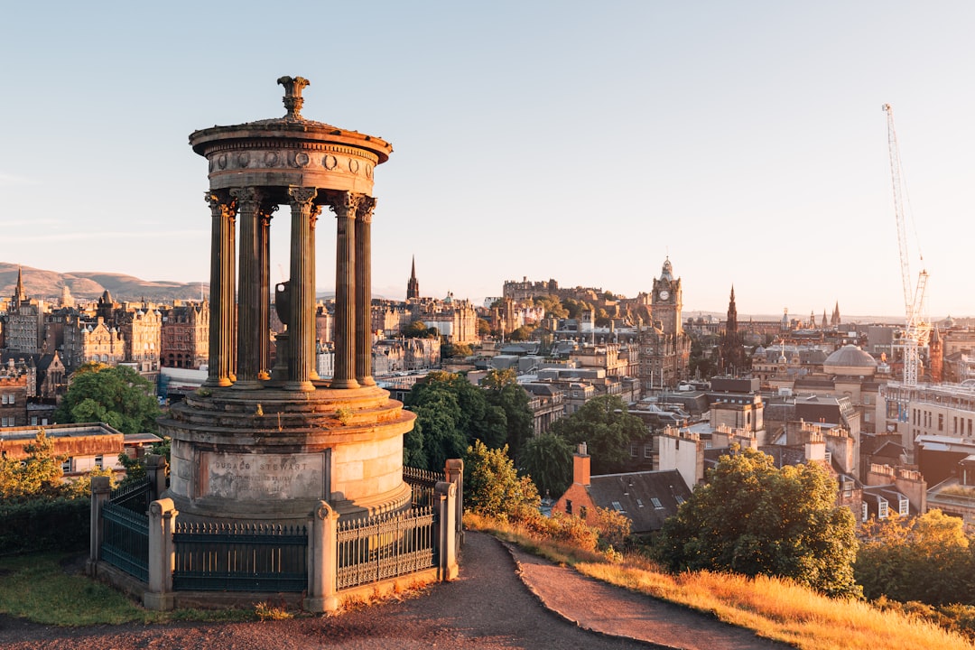 Edinburgh bus tours