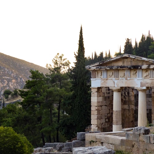 Day trip to Delphi from Athens