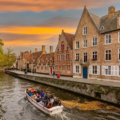 Walking tours of Bruges