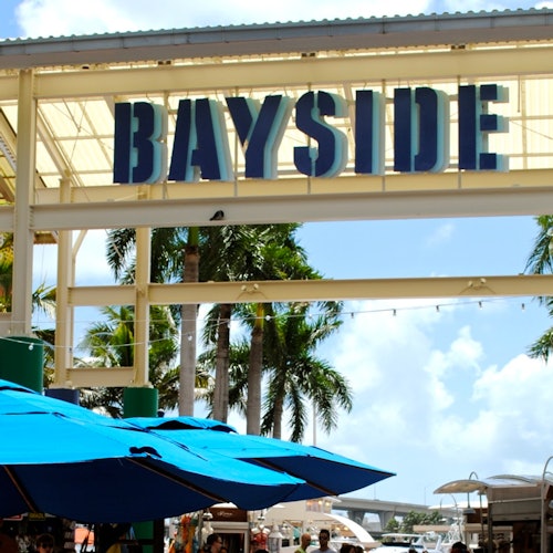 Mercado Bayside