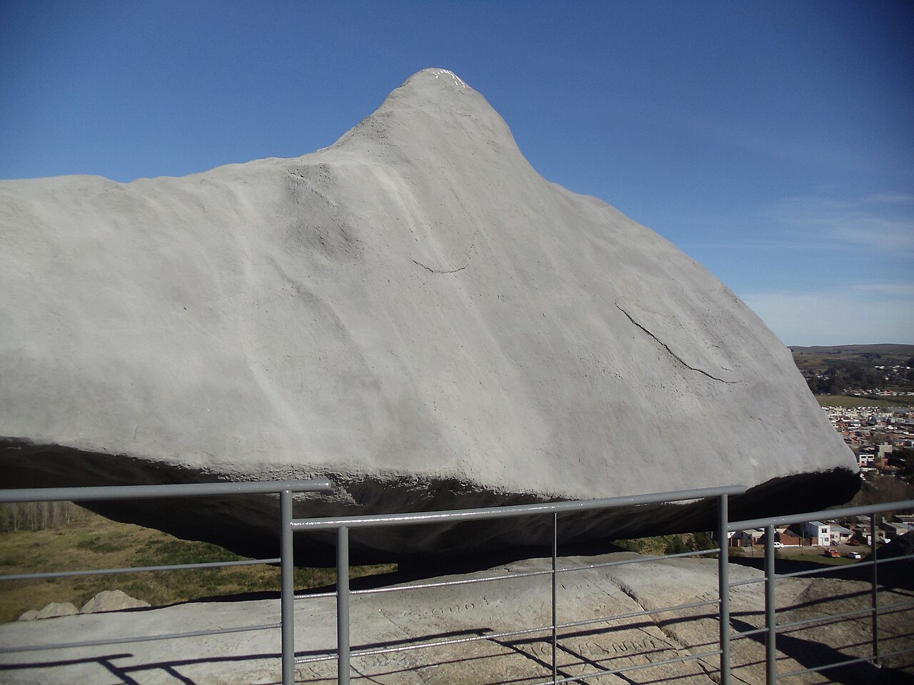 Piedra Movediza (Moving Stone)